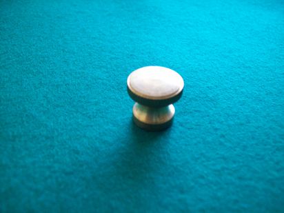 BOTONES SUJETADORES DE LA MAQUINARIA